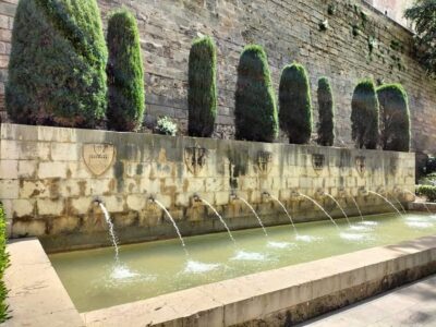 🧭Auf den Spuren der Piraten Mallorcas 🏴‍☠️ Fototour Altstadt Palma.✨ Ideal für Gäste, die die Atmosphäre der Altstadt intensiv erleben möchten.