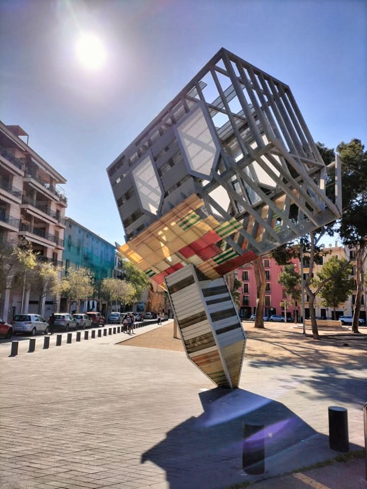 Fototour Teilnehmerzahl min.2 Pax max. 15 Pax Montag, Dienstag, Mittwoch, Donnerstag, Freitag 4 Std 09:30-13:30 Kunst, Kultur, Erlebnisgastronomie, Geschichte, Abenteuer, Shopping uvm. Info & Reservierung , Anruf / WhatsApp 0034642430089